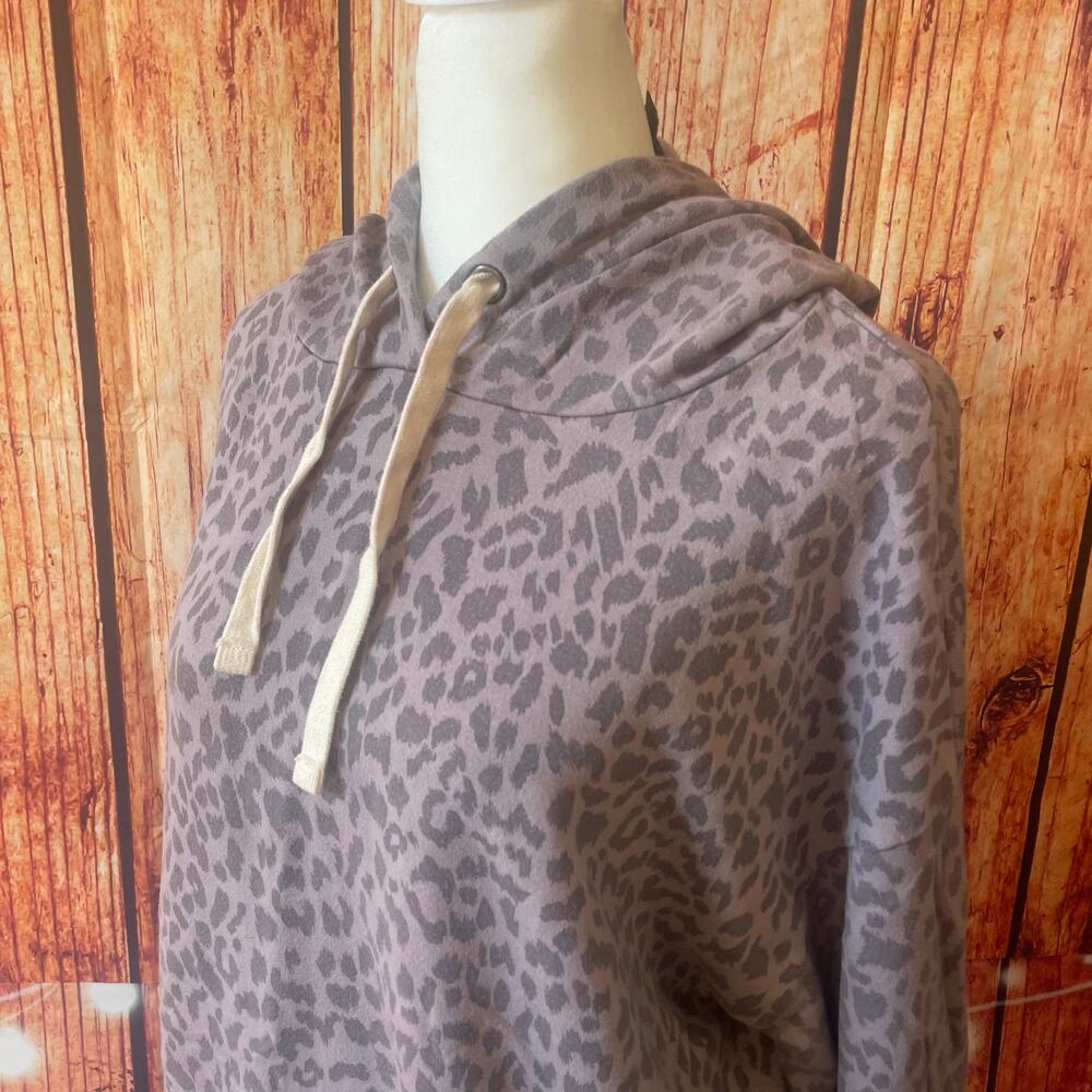 Buffalo by David Bitton purple leopard print hoodie women's size Medium viscose
